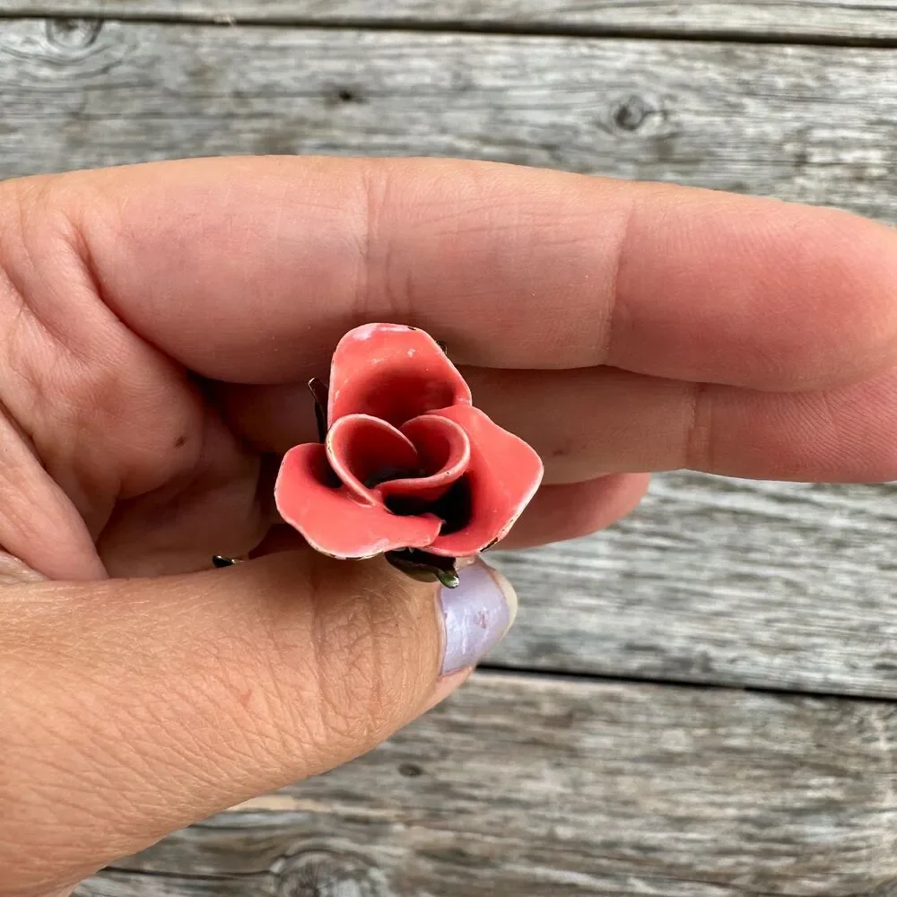 Vintage Enamel Rose Brooch - Picture 4 of 4